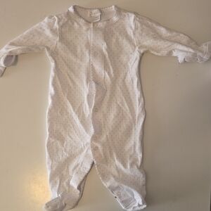 Kissy Kissy White and Gray Dotted Footie